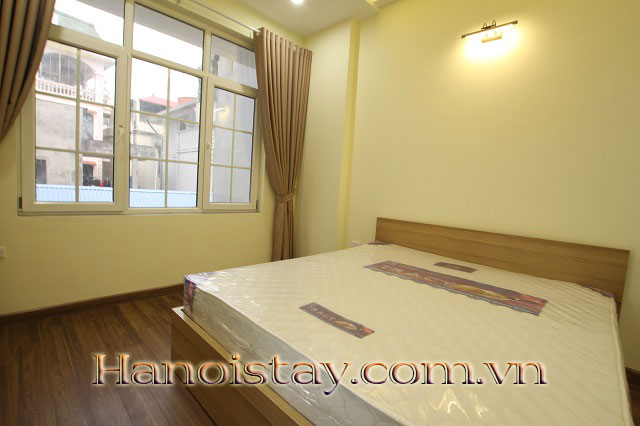 Cho thuê nhà riêng 4 tầng, 3 phòng ngủ full nội thất mới và hiện đại tại quận Tây Hồ 5