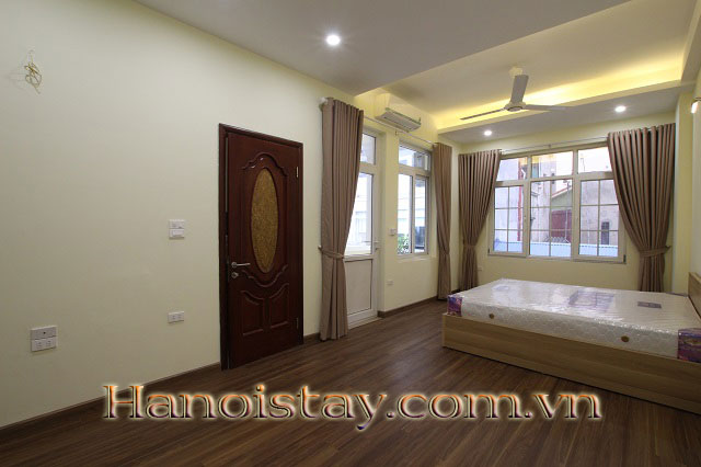 Cho thuê nhà riêng 4 tầng, 3 phòng ngủ full nội thất mới và hiện đại tại quận Tây Hồ 6