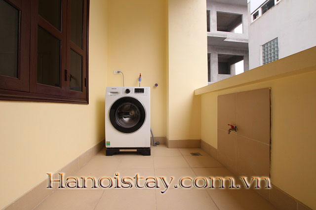 Cho thuê nhà riêng 4 tầng, 3 phòng ngủ full nội thất mới và hiện đại tại quận Tây Hồ 7