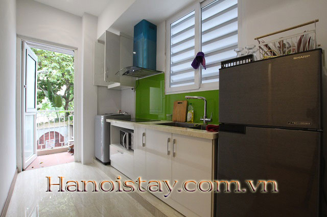Cho thuê căn hộ dịch vụ 2 ngủ full đồ và rẻ nhất khu vực Giảng Võ, Ba Đình 4