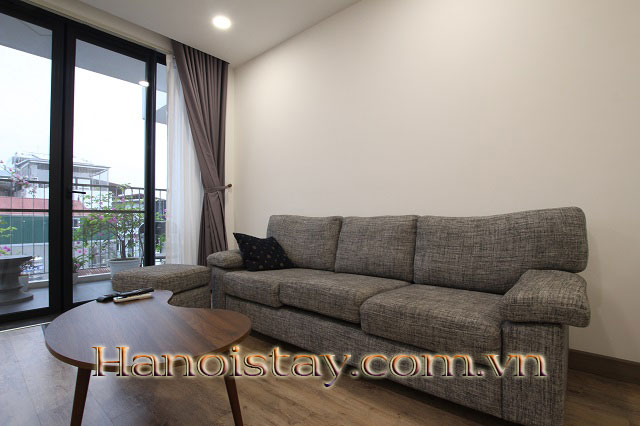 Căn hộ rộng 100m2, 2 phòng ngủ cho thuê giá tốt phố Xuân Diệu, quận Tây Hồ 2