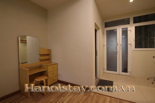 Căn hộ dịch vụ 1 ngủ ngay cạnh Hồ Tây cho thuê, diện tích 75m2, nội thất hiện đại 1