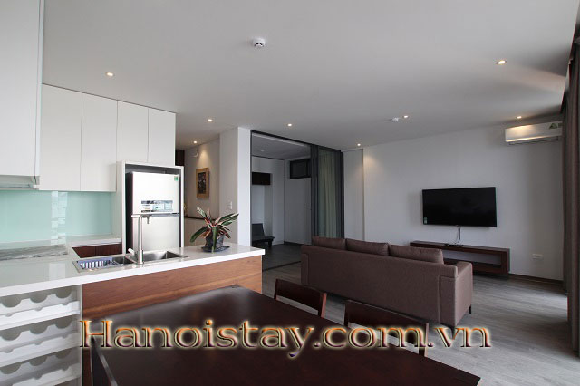 Cho thuê căn hộ dịch vụ view Hồ Tây và ban công siêu thoáng tại Quảng Khánh, Tây Hồ 10