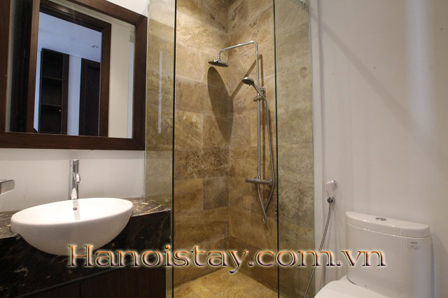 Cho thuê căn hộ dịch vụ view Hồ Tây và ban công siêu thoáng tại Quảng Khánh, Tây Hồ 6