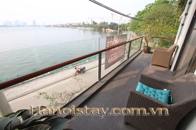 Cho thuê căn hộ dịch vụ view Hồ Tây và ban công siêu thoáng tại Quảng Khánh, Tây Hồ 4