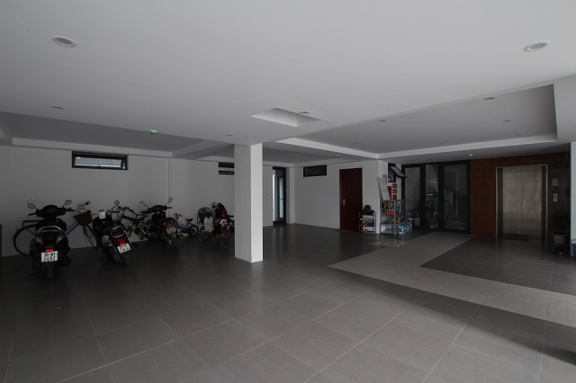 Căn hộ 2 phòng ngủ gần Hồ Tây cho người nước ngoài thuê, nội thất mới và đầy đủ 3