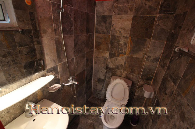 Căn hộ dịch vụ 2 phòng ngủ full tiện nghi, có view Hồ Tây cho thuê giá hợp lý 4