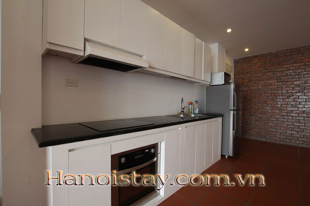 Căn hộ dịch vụ 2 phòng ngủ full tiện nghi, có view Hồ Tây cho thuê giá hợp lý 1