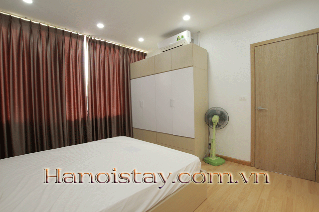 Căn hộ full dịch vụ và nội thất cho thuê tại Tây Hồ, view thoáng và tràn ngập ánh sáng tự nhiên 4