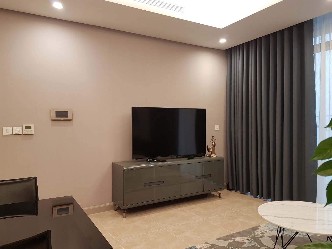 Căn hộ 2 phòng ngủ chính chủ tại Sun Grand City Thụy Khuê cho người nước ngoài thuê 2