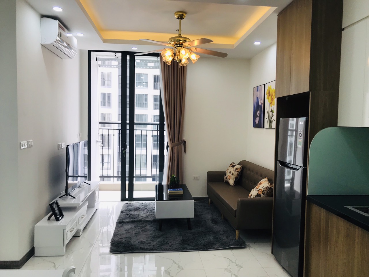 Căn hộ tầng 24 chung cư Vinhome Greenbay full nội thất cao cấp cho thuê 9