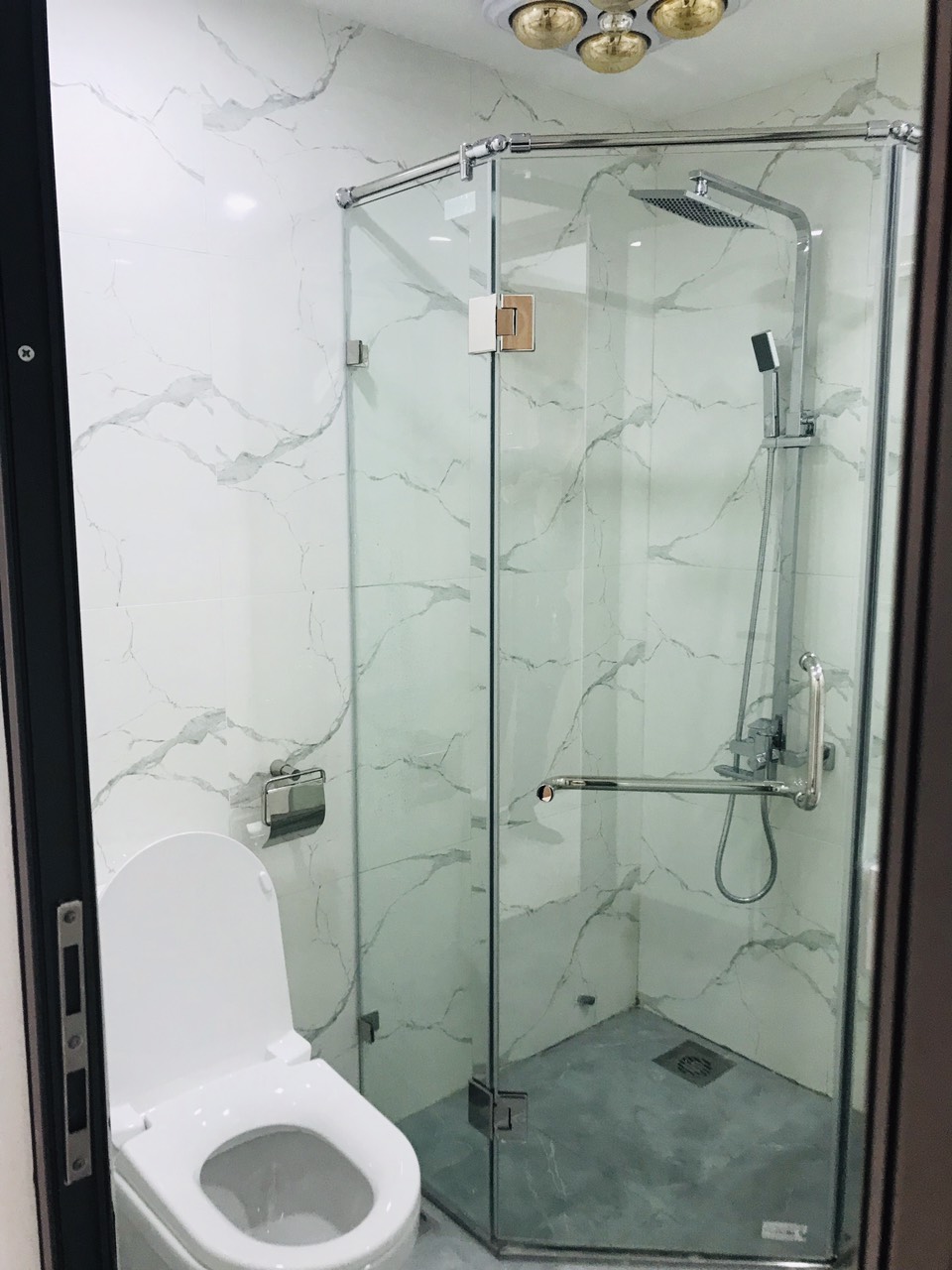 Căn hộ tầng 24 chung cư Vinhome Greenbay full nội thất cao cấp cho thuê 3