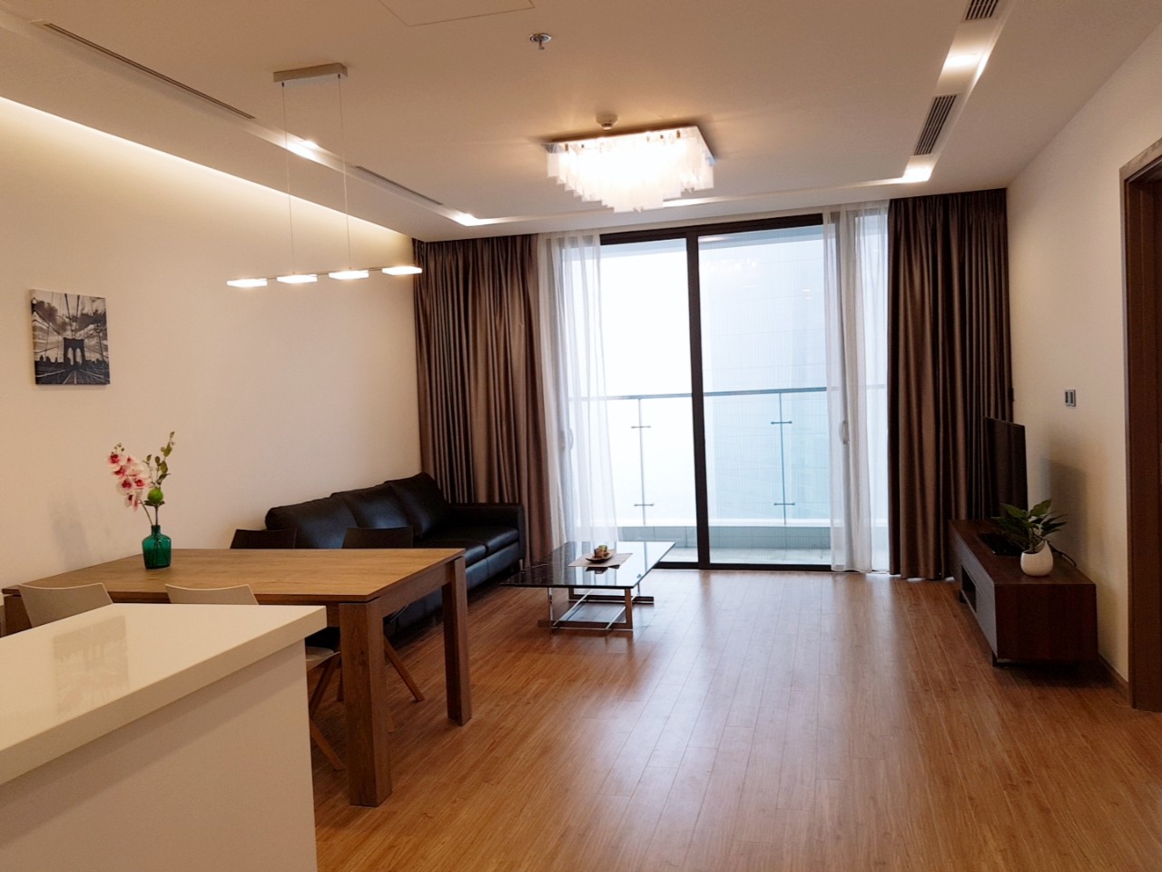 Chính chủ cho thuê căn hộ tầng 39 Vinhome Metropolis full đồ, view cực đẹp 3
