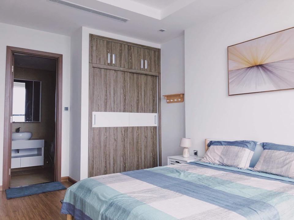 Căn hộ 3 phòng ngủ tầng 32 cho người nước ngoài thuê giá rẻ tại Vinhome GreenBay 1