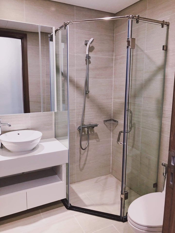 Căn hộ 3 phòng ngủ tầng 32 cho người nước ngoài thuê giá rẻ tại Vinhome GreenBay 5