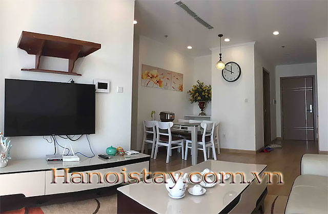 Nóng! Căn hộ 2 phòng ngủ cho thuê giá cực tốt tại tòa A1, Vinhome Gardenia, full nội thất 2