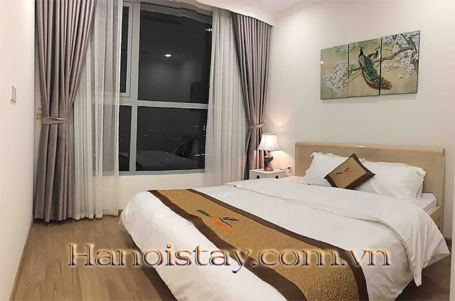 Nóng! Căn hộ 2 phòng ngủ cho thuê giá cực tốt tại tòa A1, Vinhome Gardenia, full nội thất 4