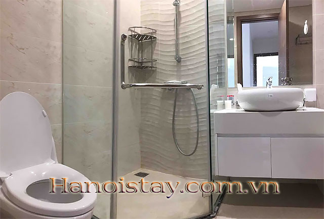 Nóng! Căn hộ 2 phòng ngủ cho thuê giá cực tốt tại tòa A1, Vinhome Gardenia, full nội thất 7