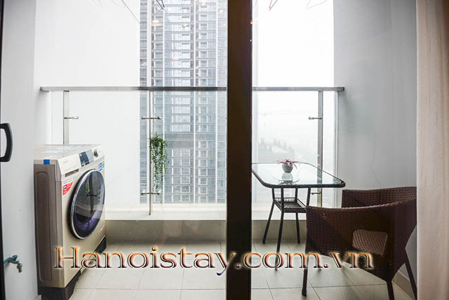 Chỉ còn 1 căn hộ 1 phòng ngủ cho thuê dài hạn tại Vinhomes Metropolis, nội thất sang trọng 2