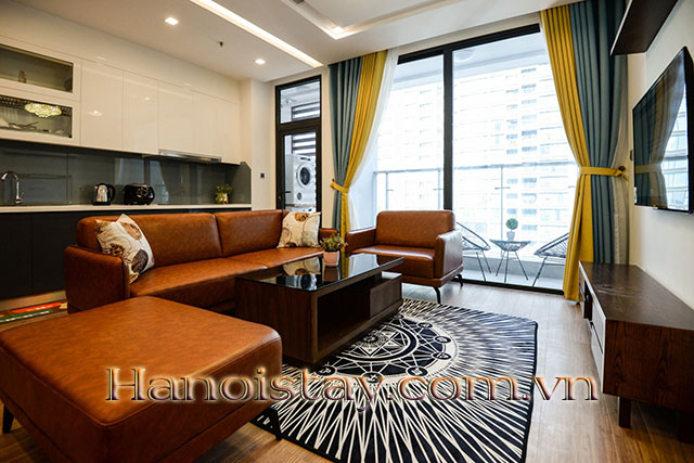 Căn hộ 3 phòng ngủ tầng cao, view tuyệt đẹp cho người nước ngoài thuê tại Vinhomes Metropolis, 10