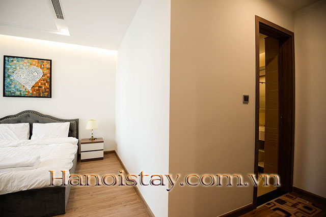 Căn hộ 3 phòng ngủ tầng cao, view tuyệt đẹp cho người nước ngoài thuê tại Vinhomes Metropolis, 7
