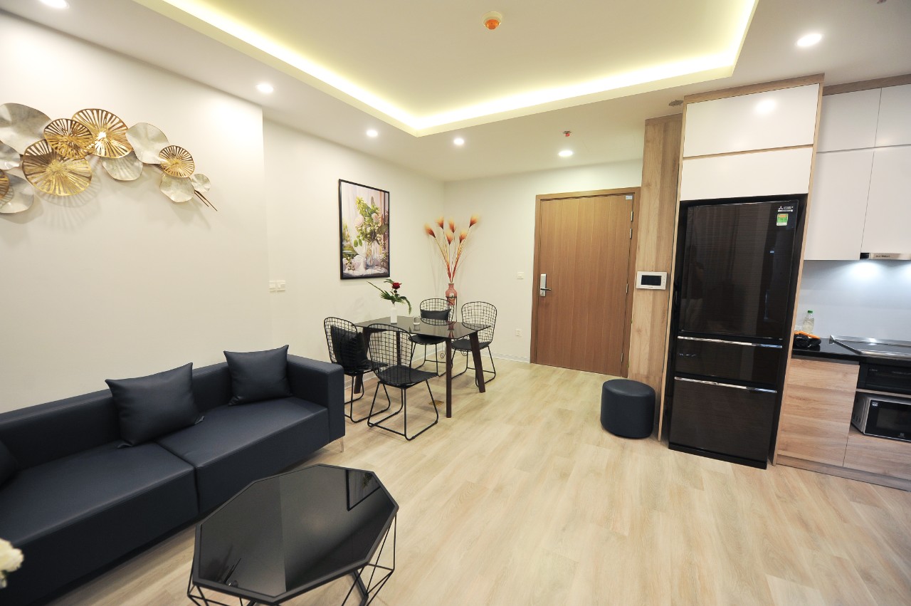 Căn hộ tầng 38, tại Vinhome Greenbay cho thuê ngắn hạn và dài hạn, full nội thất đẹp và cao cấp
