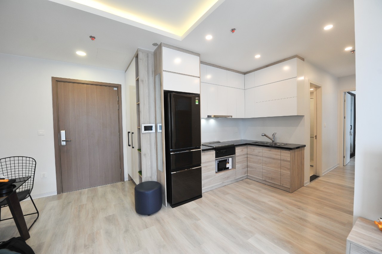 Căn hộ tầng 38, tại Vinhome Greenbay cho thuê ngắn hạn và dài hạn, full nội thất đẹp và cao cấp 1