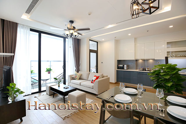 Căn hộ chính chủ cho người Nhật thuê dài hạn tại Vinhomes Metropolis, view tuyệt đẹp 2