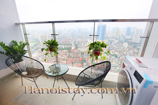 Chính chủ cho thuê căn hộ M3, Vinhomes Metropolis có view 2 hồ Giảng Võ và hồ Tây 1
