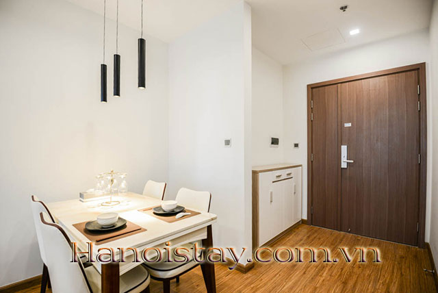 Chính chủ cho thuê căn hộ M3, Vinhomes Metropolis có view 2 hồ Giảng Võ và hồ Tây 10