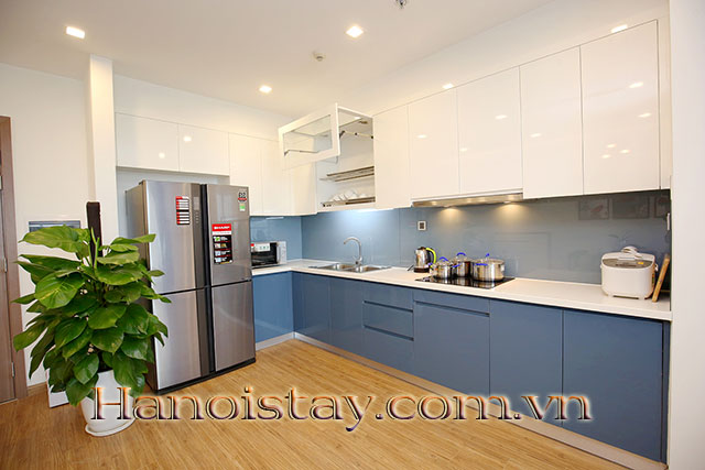 Chính chủ cho thuê căn hộ M3, Vinhomes Metropolis có view 2 hồ Giảng Võ và hồ Tây 2