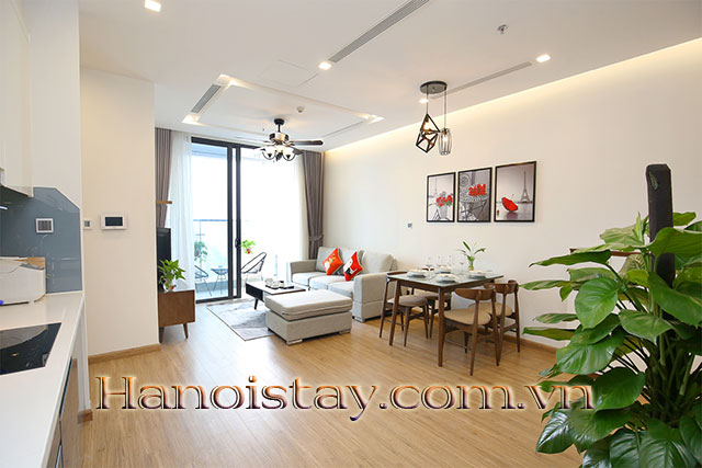 Chính chủ cho thuê căn hộ M3, Vinhomes Metropolis có view 2 hồ Giảng Võ và hồ Tây 3