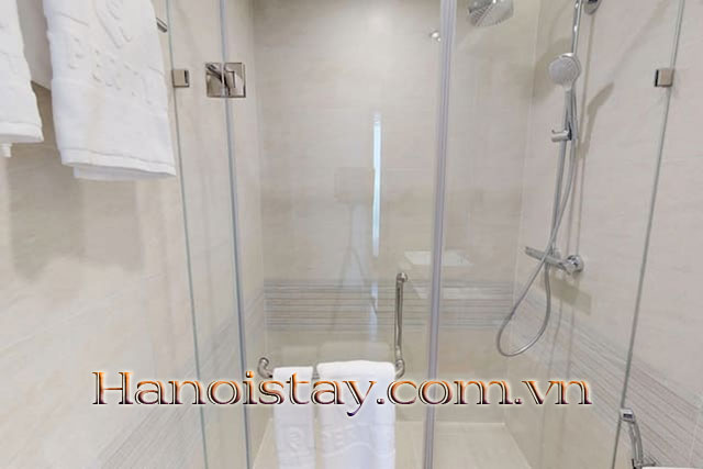 Căn hộ với 3 phòng ngủ cao cấp tại M1 Vinhomes Metropolis cho thuê dài hạn và ngắn hạn 1