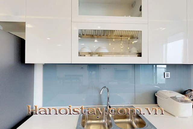 Căn hộ với 3 phòng ngủ cao cấp tại M1 Vinhomes Metropolis cho thuê dài hạn và ngắn hạn 5