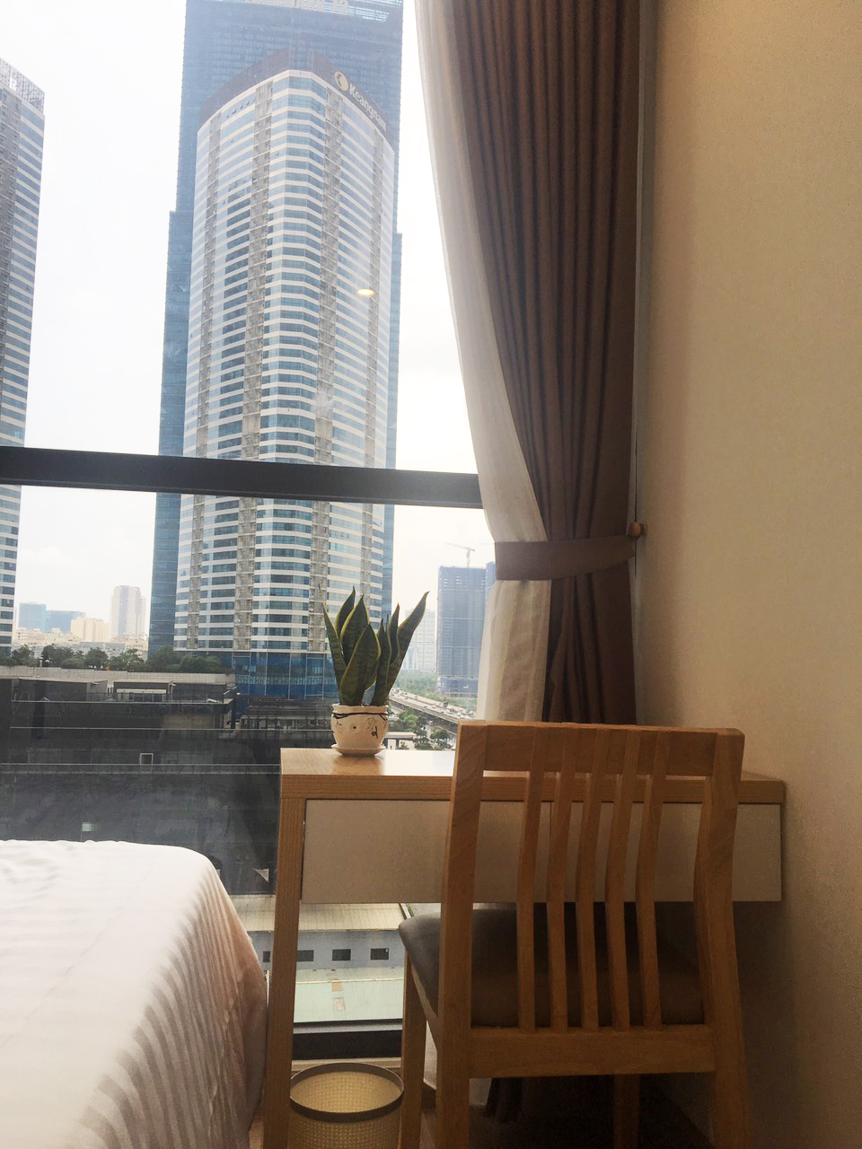 Cho thuê căn hộ dịch vụ tại chung cư Vinhomes Skylake Phạm Hùng, giá rẻ bất ngờ 9