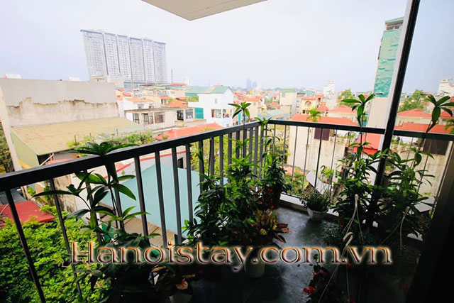 Cho thuê căn hộ 2 phòng ngủ hiện đại gần Lotte Tower, Ba Đình 1