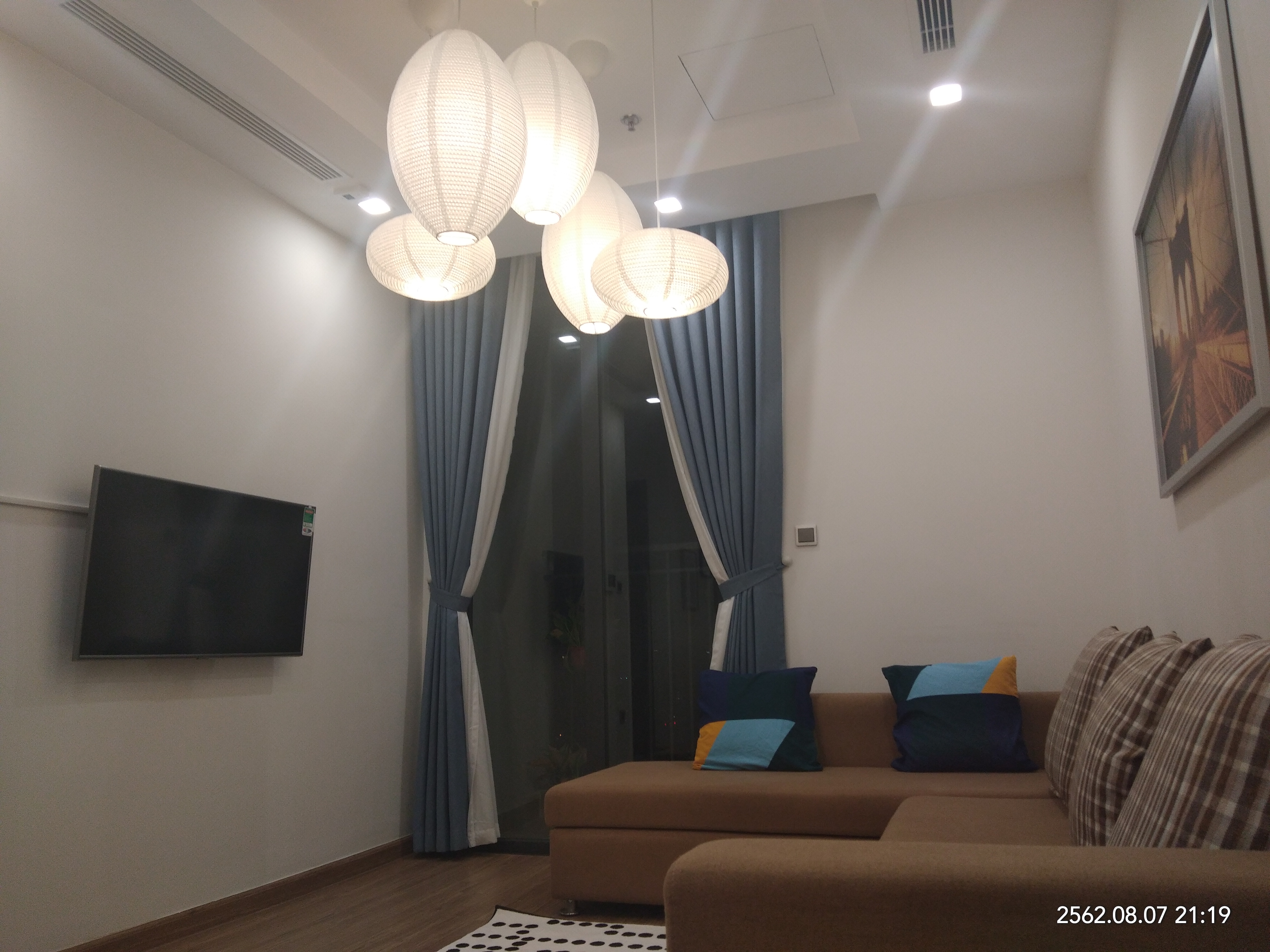 Cho thuê căn hộ Vinhome Greenbay có view Hồ và nội thất rất cao cấp 6