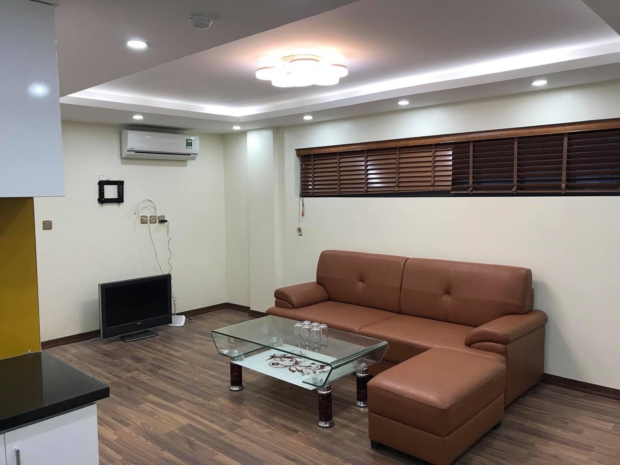 Cho thuê căn hộ dịch vụ đẹp đầy đủ nội thất, giá cả hợp lý trung tâm quận Ba Đình