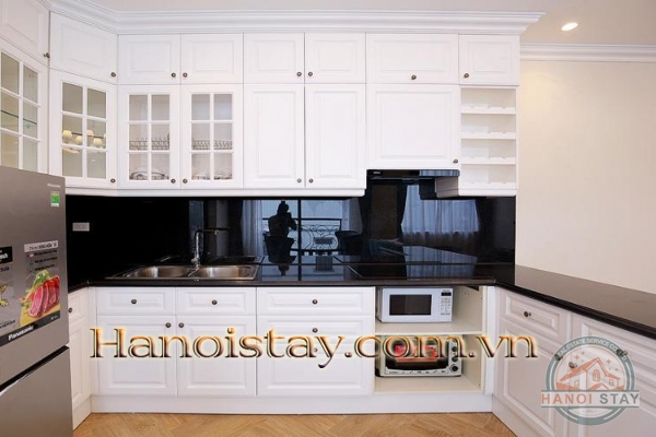 Cần cho thuê gấp căn hộ dịch vụ 2 ngủ View Hồ Tây thơ mộng tại Làng Yên Phụ 3