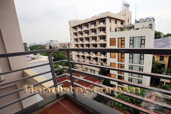 Cho người nước ngoài thuê căn hộ 3 phòng ngủ rộng, ánh sáng tự nhiên khắp căn phòng 18