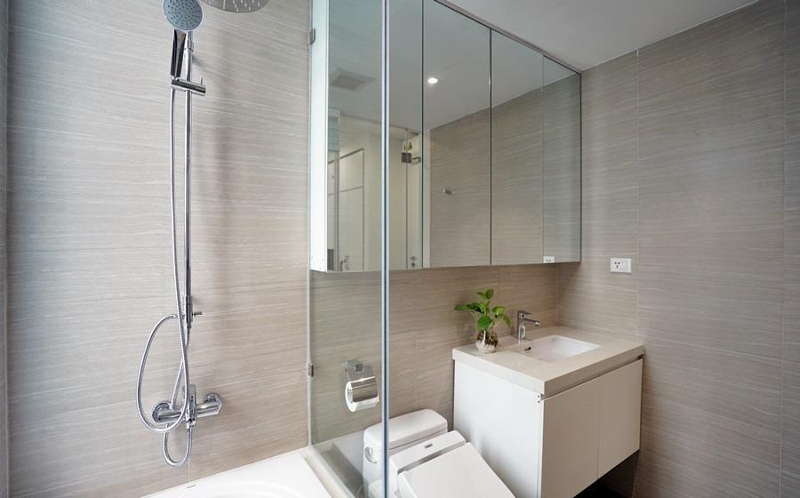 Cho thuê căn hộ dịch vụ cao cấp 2 phòng ngủ đầy đủ nội thất tại Tây Hồ, ban công rất đẹp 6