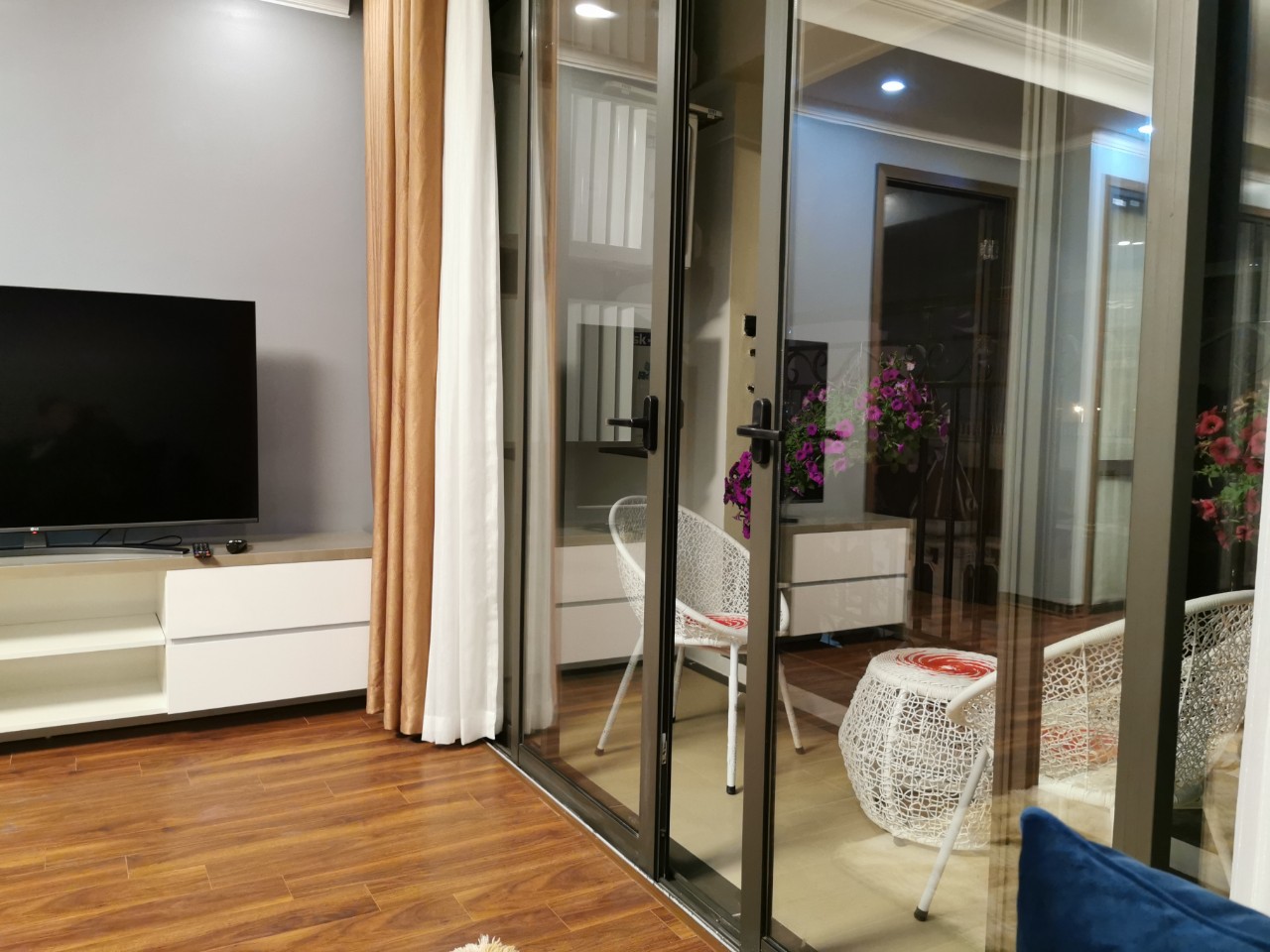 Căn hộ cao cấp cho người nước ngoài thuê tại chung cư Tân Hoàng Minh, quận Tây Hồ 1