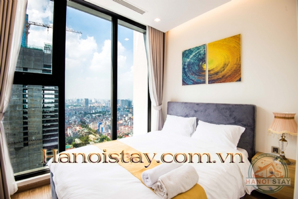 Căn hộ full đồ với 4 phòng ngủ view Hồ cho thuê tại Vinhome Metropolis, 29 Liễu Giai 1
