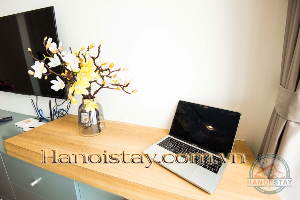 Căn hộ full đồ với 4 phòng ngủ view Hồ cho thuê tại Vinhome Metropolis, 29 Liễu Giai 2