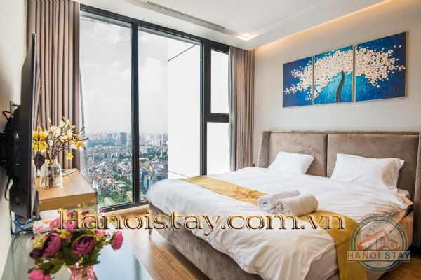 Căn hộ full đồ với 4 phòng ngủ view Hồ cho thuê tại Vinhome Metropolis, 29 Liễu Giai 3