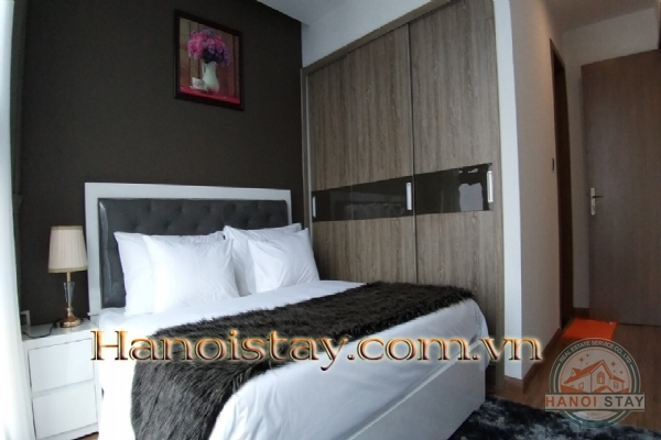 Cần bán căn hộ đầy đủ nội thất cao cấp tại M3 Vinhome Metropopis, tầng cao, DT 82m2 5