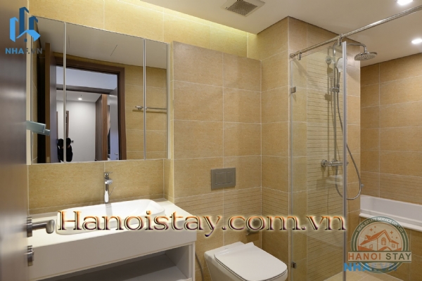 Gia đình tôi cần bán căn hộ tại tòa M2 Vinhome Metropolis với 3 phòng ngủ full đồ 6