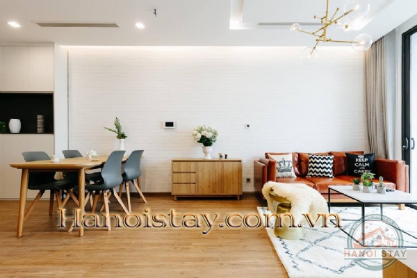 Bán căn hộ đầy đủ nội thất, 2 phòng ngủ tại M2 Vinhome Metropolis, 29 Liễu Giai 8