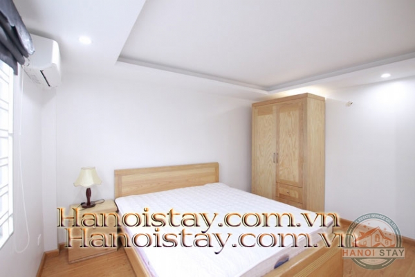 Cho thuê căn hộ 2 phòng ngủ mặt hồ Tây giá siêu hấp dẫn mùa Covid 16