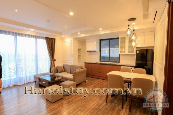 Cho thuê căn hộ dịch vụ cao cấp 2 phòng ngủ, nội thất cao cấp, view hồ Trúc Bạch 4